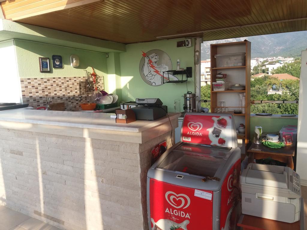 Zeus Apart Pansiyon Guzelcamlı Exterior foto